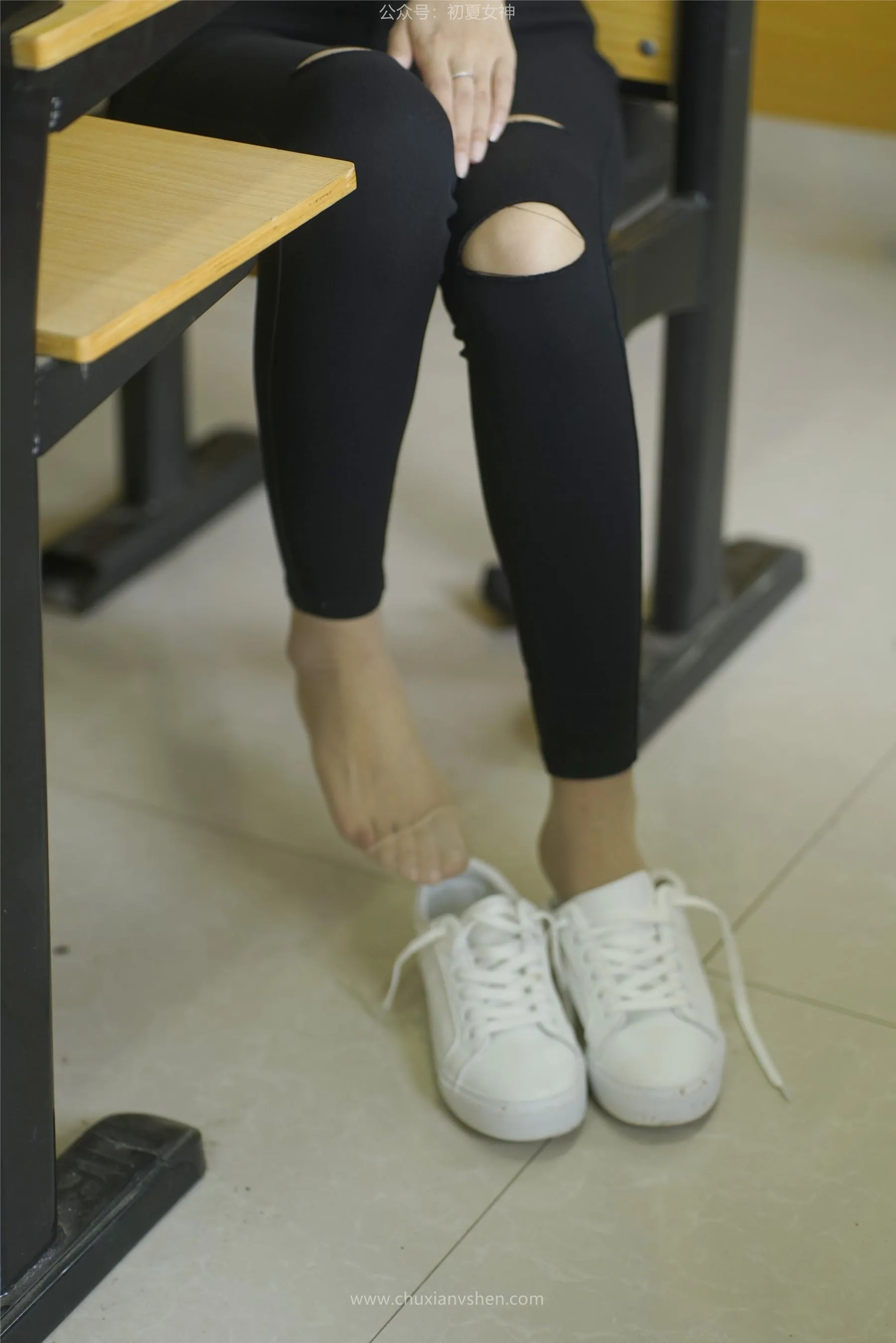 初夏女神 NO.067 依依 邻家女孩-毕业季 [140P]插图5